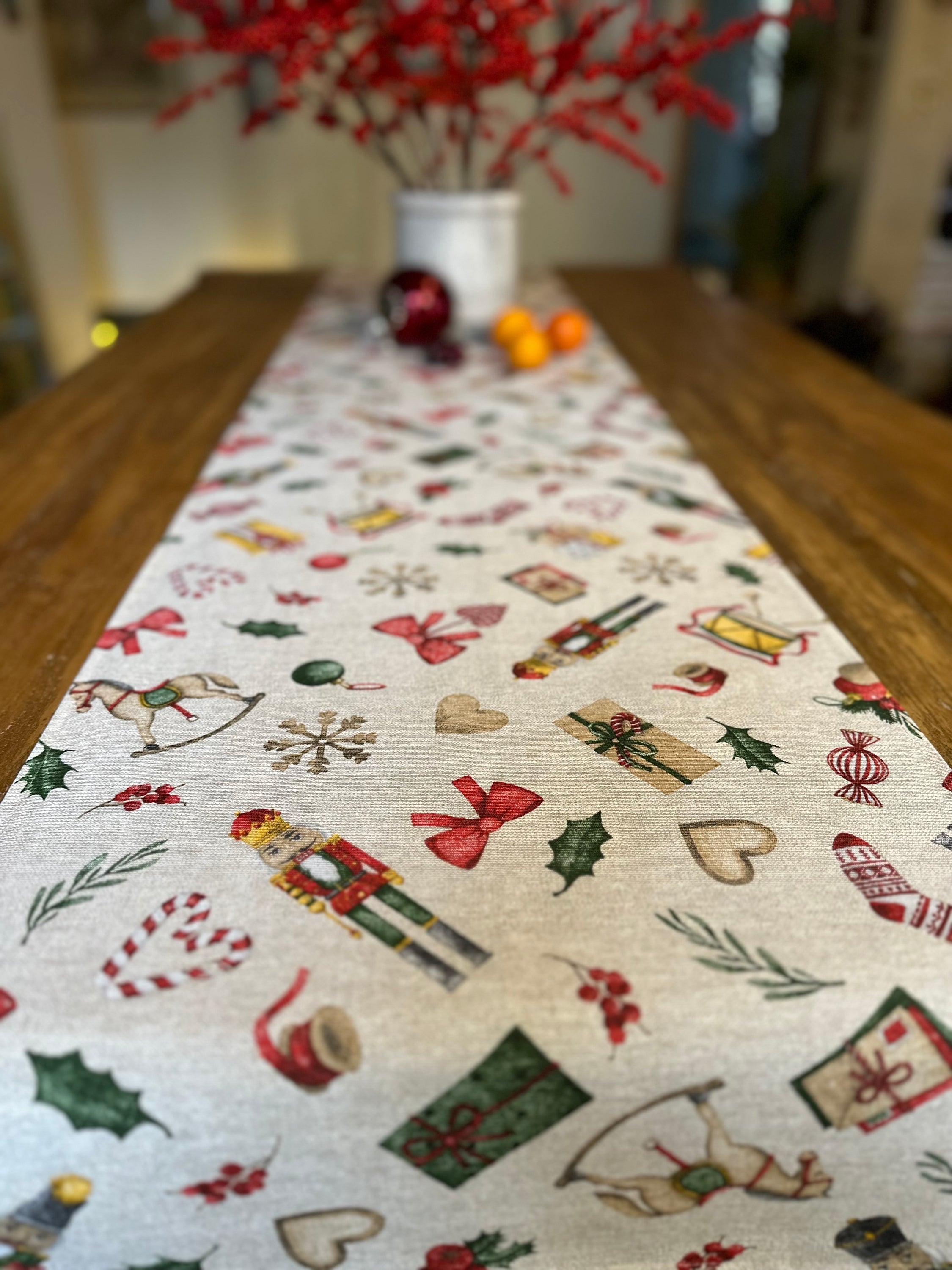 Christmas motive Table Runner, different sizes | Christmas Story