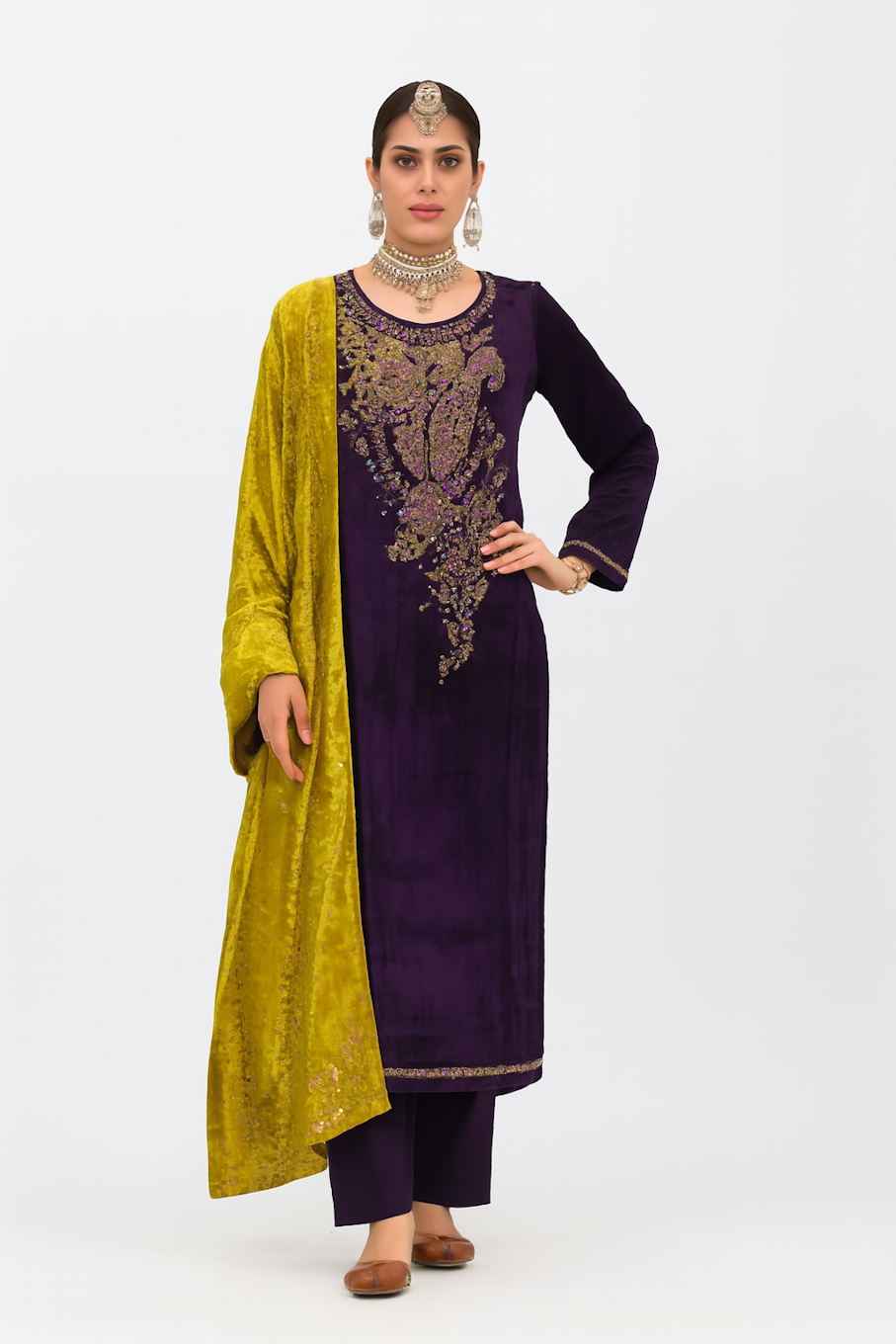 Women Embroidery Kurta Set-Wine (Size-L) | D155