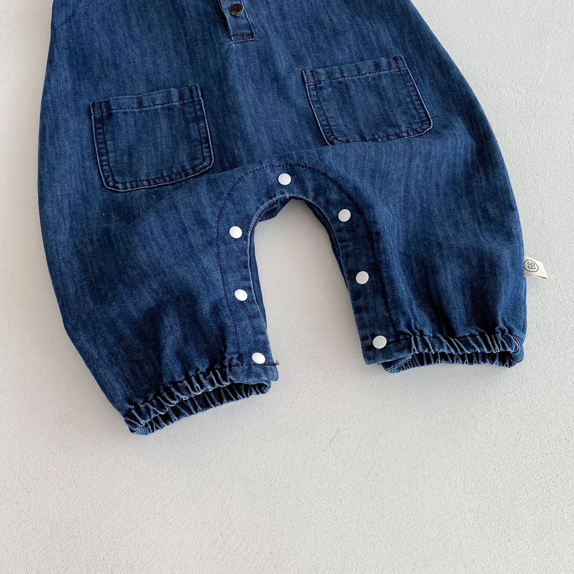 Autumn Arrival Baby Unisex Sleeveless Letters Pattern Denim Rompers