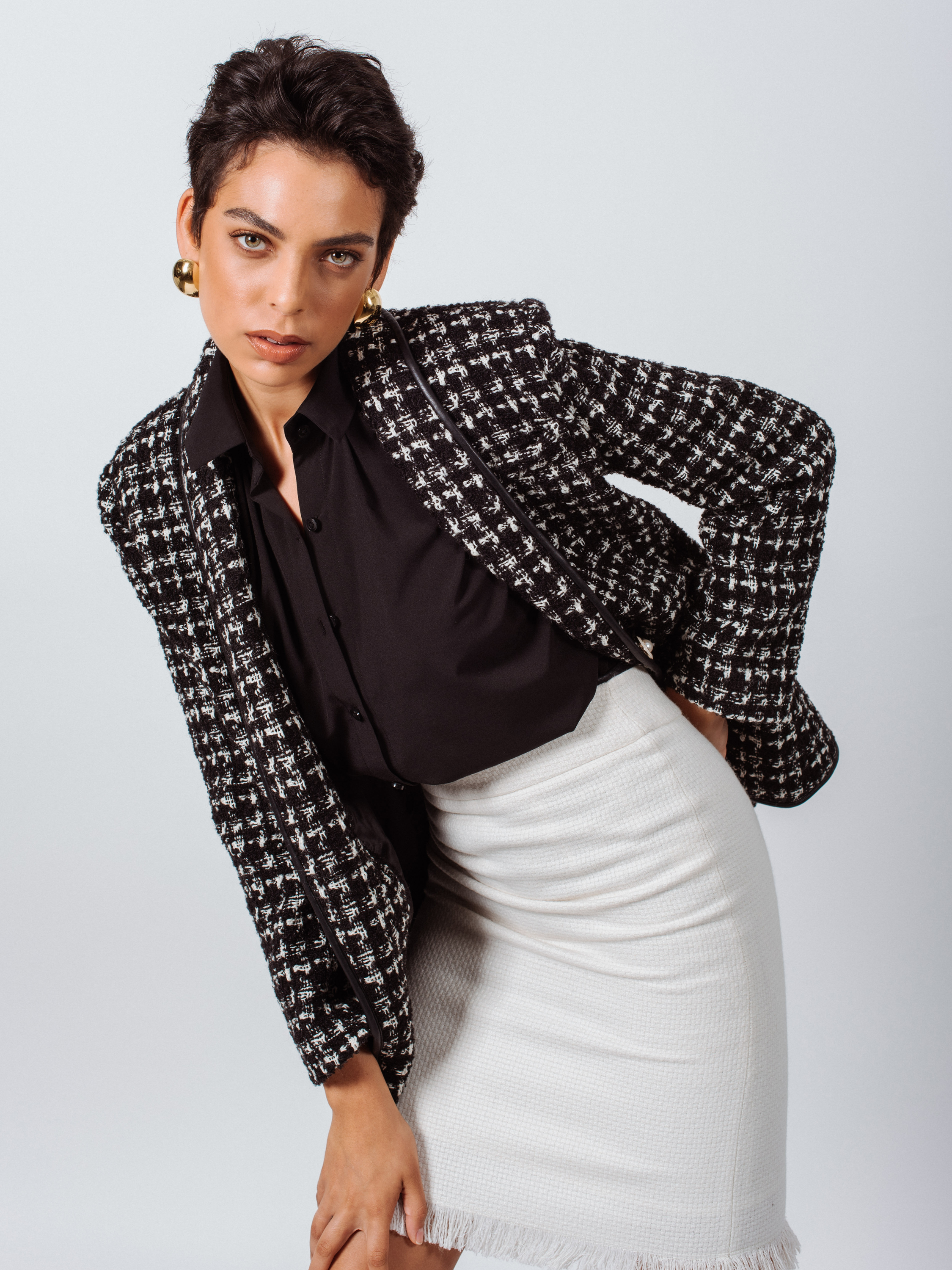 Black & White Tweed Checkers Blazer – Women’s Chic Tailored Jacket